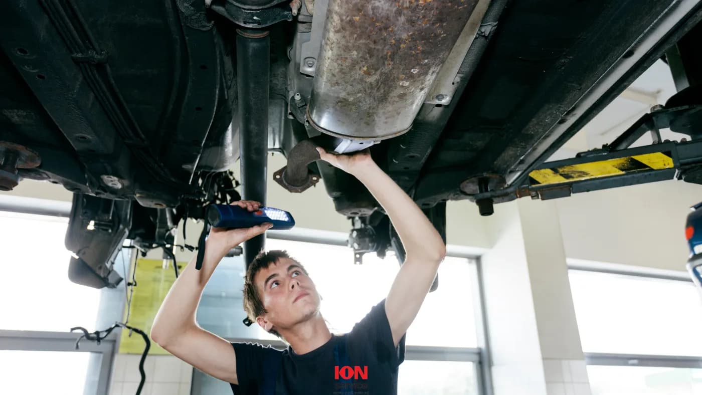 Sistemul de direcție: Siguranța începe cu piesele de calitate — Ion Service Craiova
